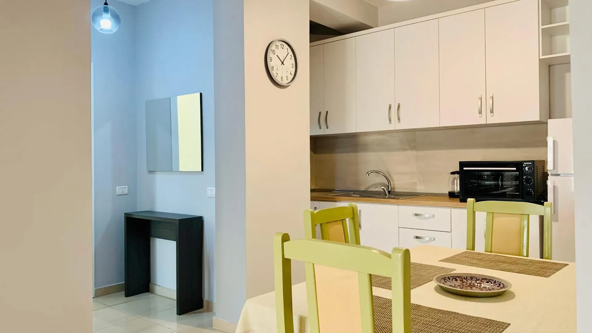 Divjaka Apartments 2 - City Center